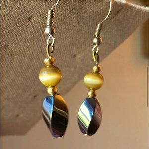 Beautiful Cat’s Eye & Hematite Dangle Earrings